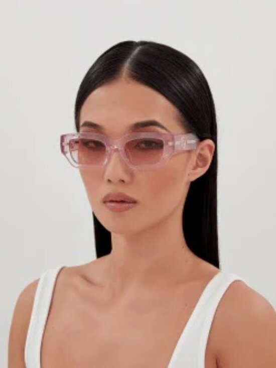 Gucci Women’s Sunglasses Transparent Pink Square Burgundy Gradient GG1558SK 003 main image 5